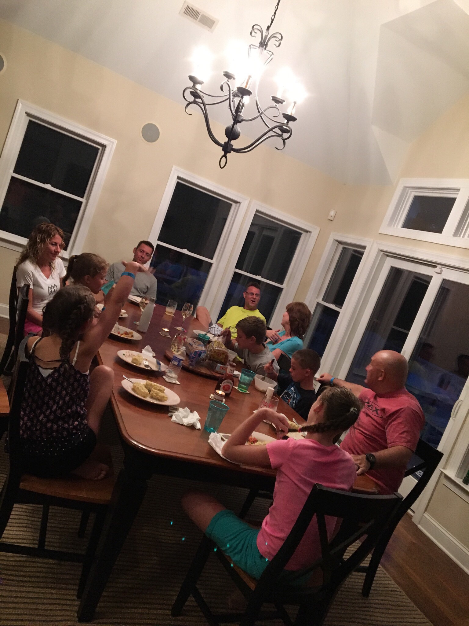 August 2016 Stay - CC142 - 8th And Sound, Holly Niedzielski