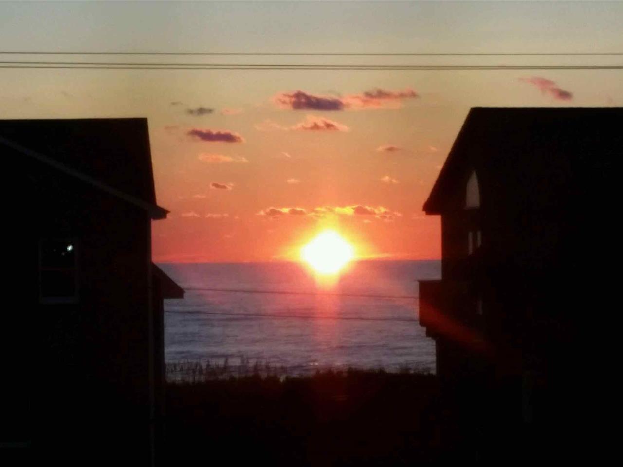 August 2015 Stay - KD21 - The Sandbox, Amanda Vioral