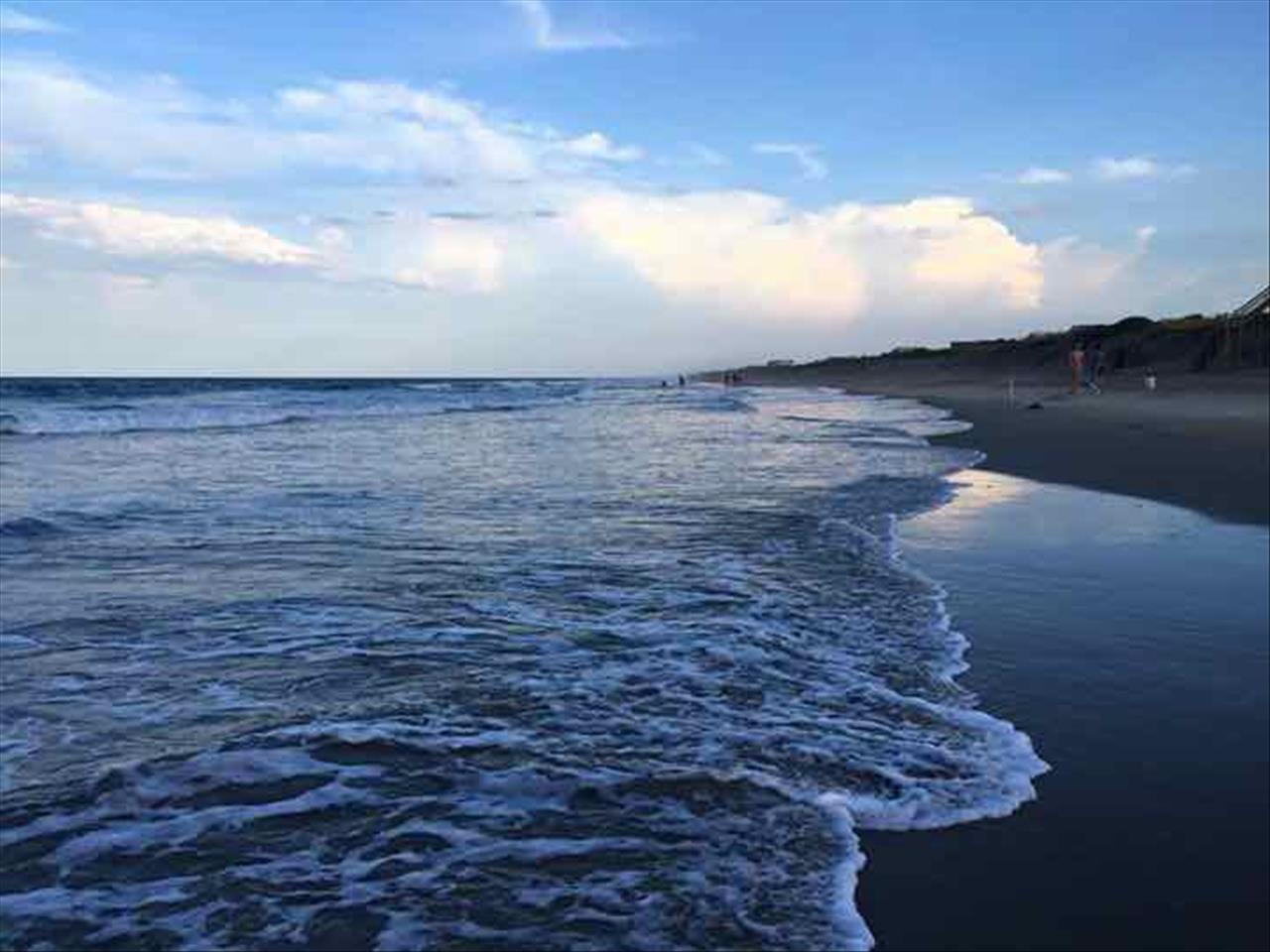 June 2015 Stay - BU63 - Pop's Place, Ann Defilippi