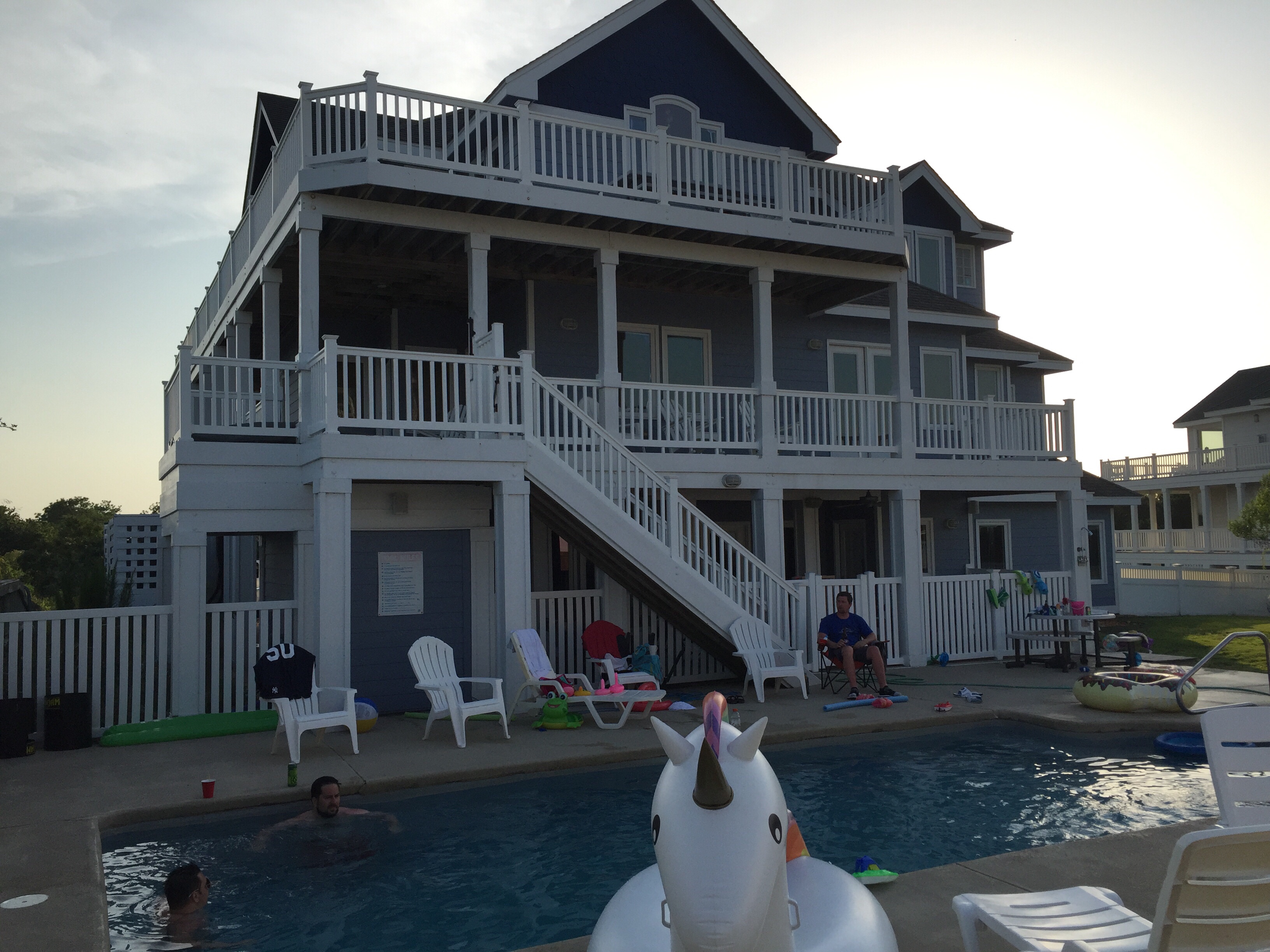 July 2016 Stay - CC230 - A Shore Thing, Russell Burgstahler